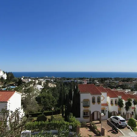Апартаменты Apartamento Calahonda